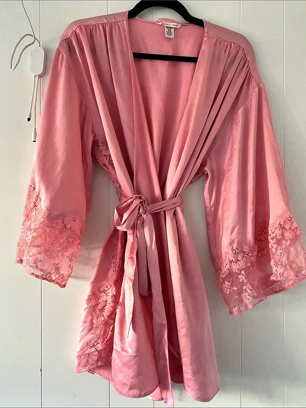 Victoria's Secret Satin & Lace Trim Kimono Robe Pink xs